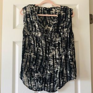 Abstract-patterned sleeveless blouse